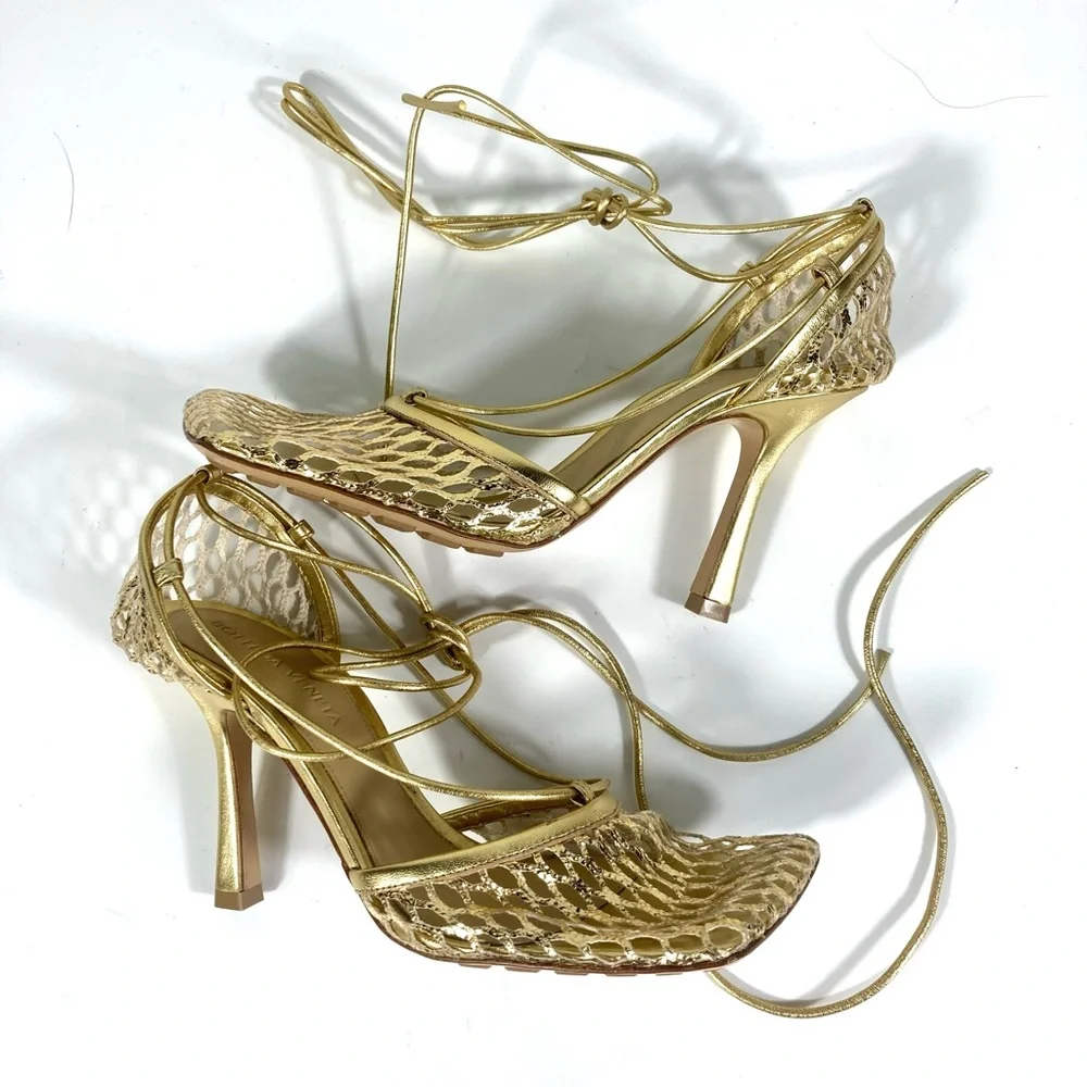 Bottega Veneta Stretch Ankle Wrap Square Toe Sandal Gold 36EU 6 651388V1BT1 NEW